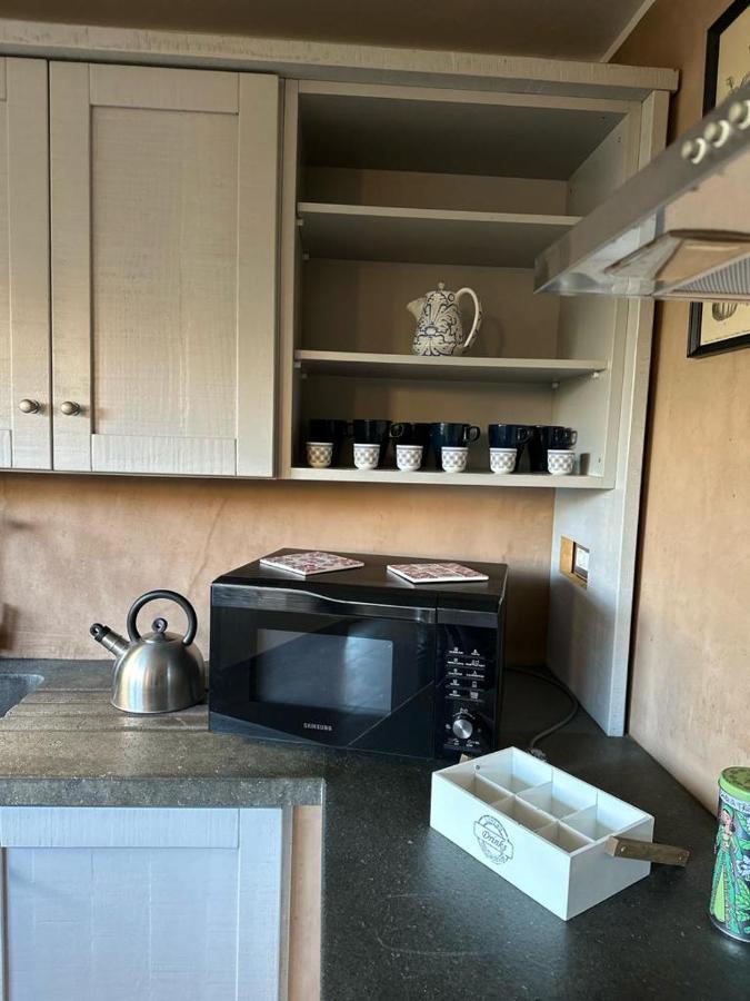 Il Giardinetto Di Elelu' Private Garage Apartment Орвието Екстериор снимка