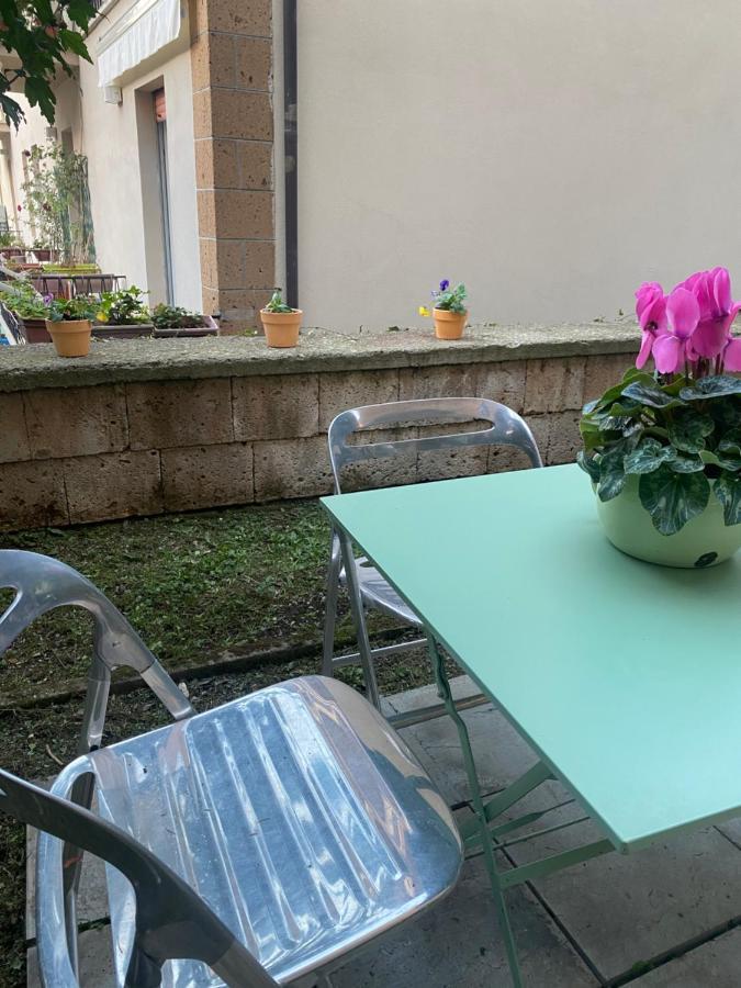 Il Giardinetto Di Elelu' Private Garage Apartment Орвието Екстериор снимка